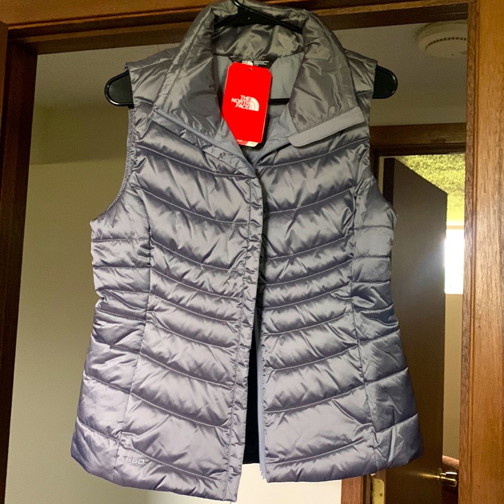 The North Face 550 puffer vest